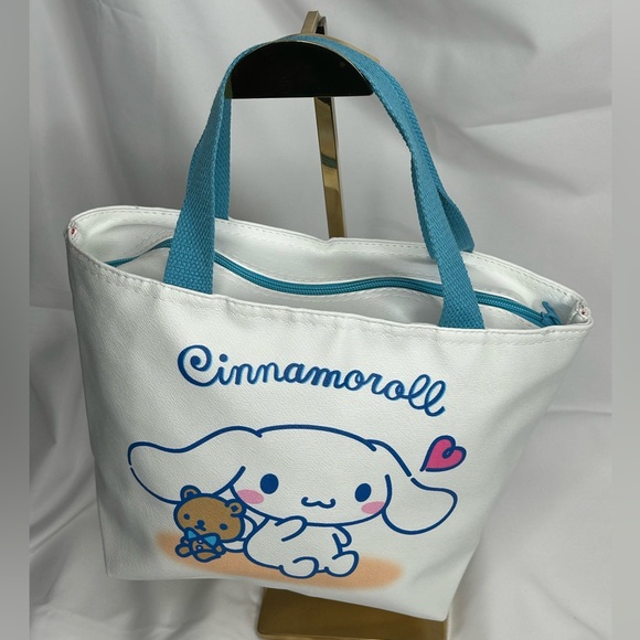 Sanrio Cinnamoroll Insulated Lunch Box 7”x 6”x 5.5” - Picture 3 of 10